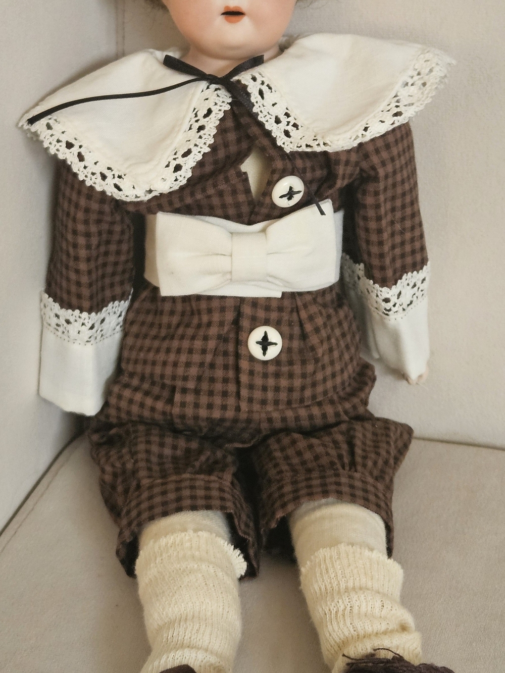 Antique Doll By Ernst Heubach of Koppelsdorf, Germany. Mold #275.11.0. I